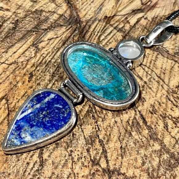 Crystal Pairing of Large Turquoise, Lapis Lazuli & Moonstone Pendant 3 1/4” - Picture 8 of 12